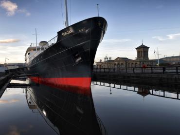 MV Fingal - bow view 