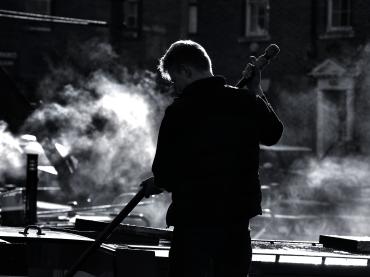 Getting ready for the off by Kev Maslin