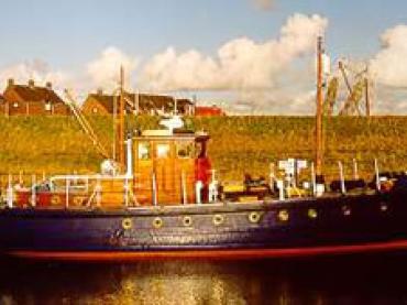 OLIVER TWIST - at mooring. Starboard side.