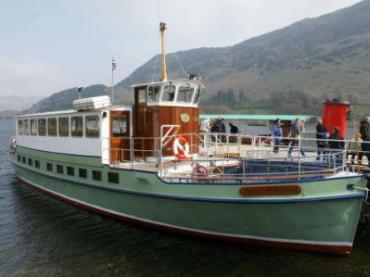 Lady Wakefield - starboard bow view