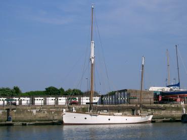 Nell - port side view