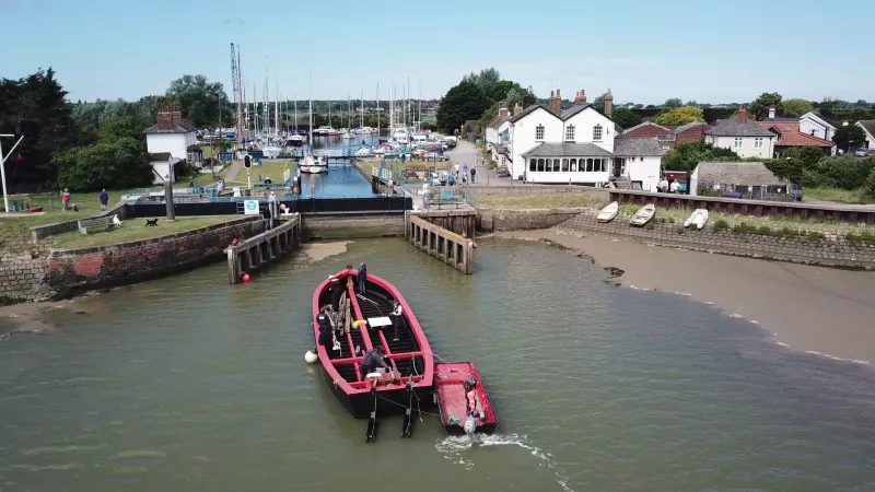 Susan arrives at Heybridge Basin