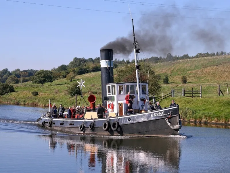 Steam tug Kerne under way