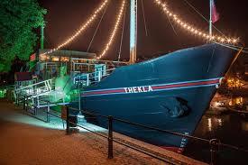 Thekla - bow view, at night