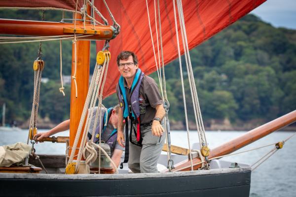 Out sailing Guiding Star