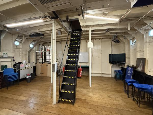 Internal view - LV16