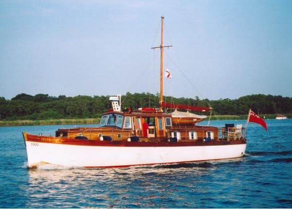 Hilfranor under sail