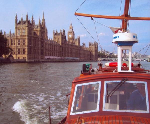 Hilfranor under sail