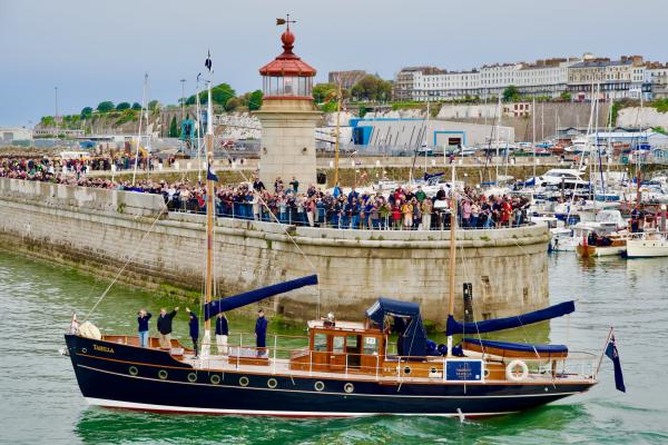 Tahilla leaves Ramsgate, photo comp entry 2025