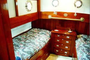 RAKE'S RETREAT - master cabin