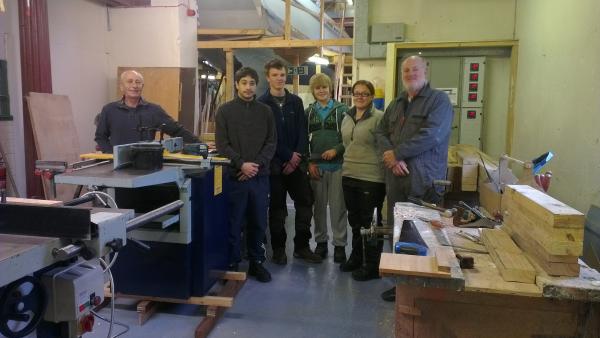 Boleh - apprentices and shipwrights in Boleh Workshop 2012