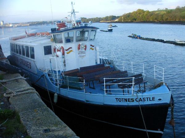 Totnes Castle - starboard bow