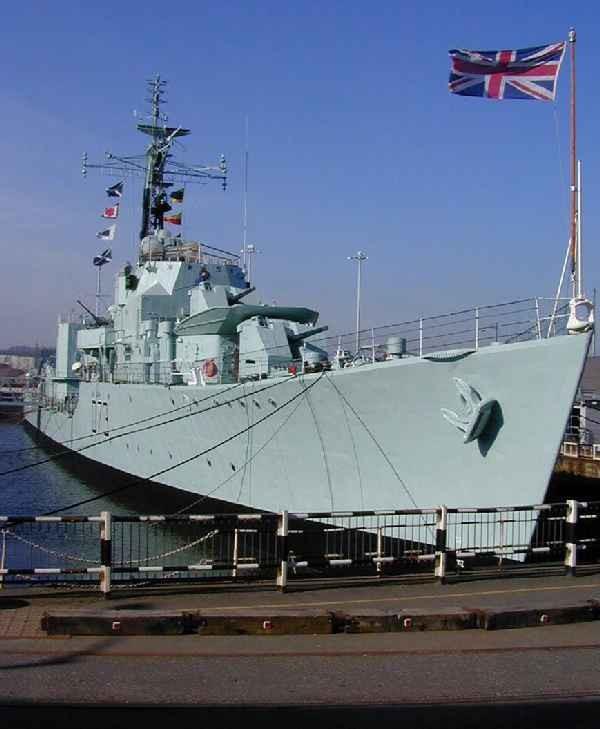 CAVALIER - in dry dock at Hawthorn Leslie's yard. Bow looking aft. Ref: 95/11/1/27.