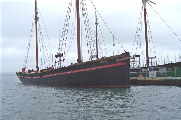 Leader - starboard bow