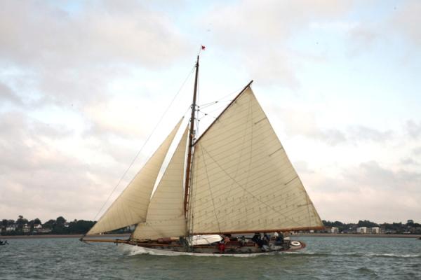 HARDY - undersail, port side view