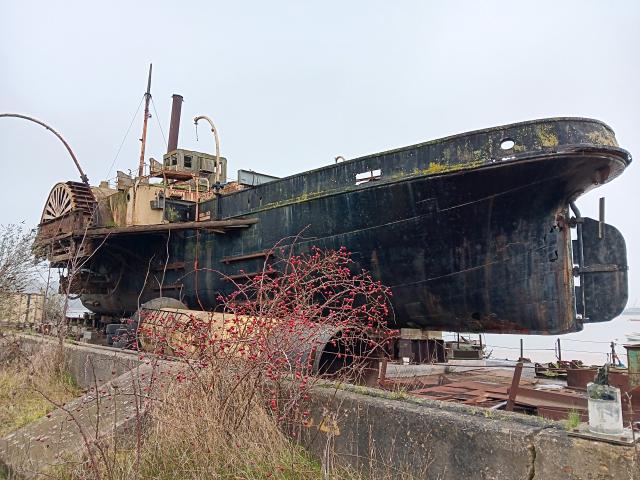 Moored in Rochester