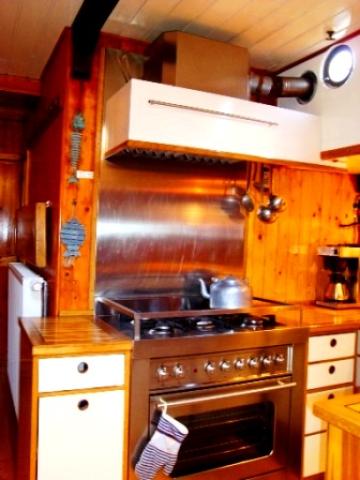 Ethel von Brixham - kitchen