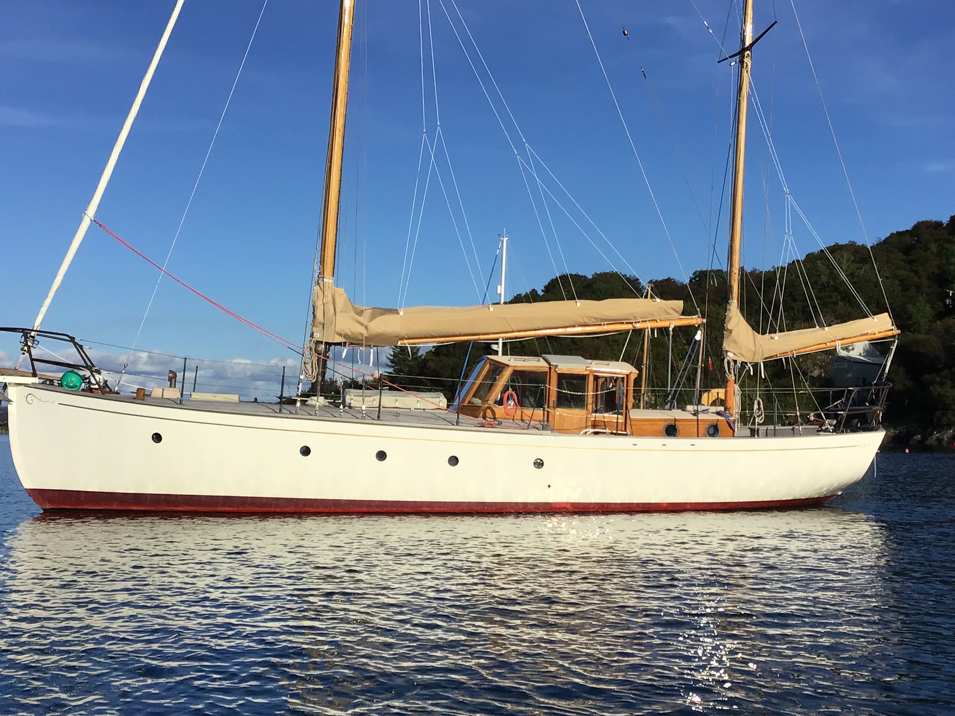 Glengour moored at Crinan, Argyll, 2022