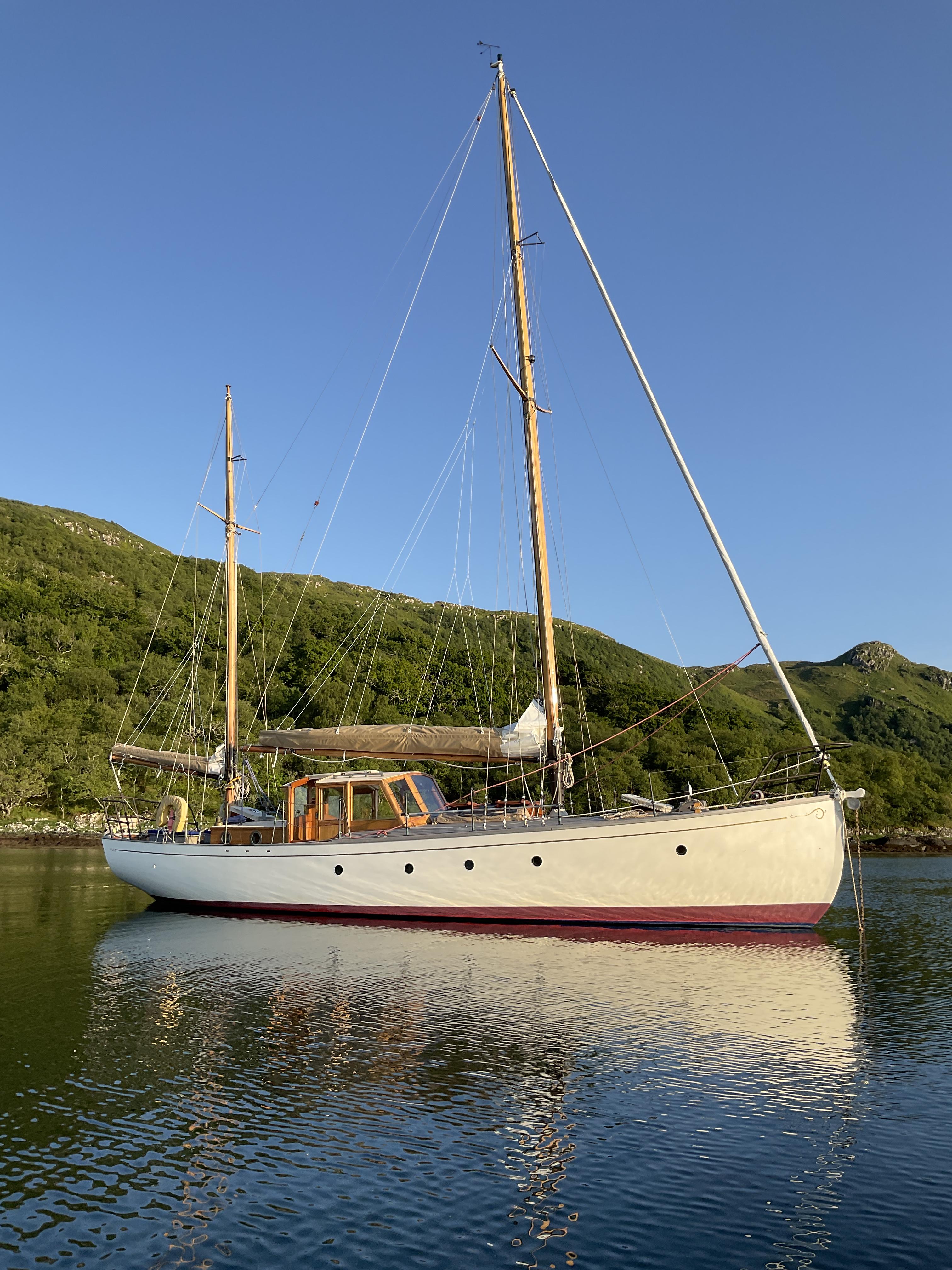 Glengour anchored in Craignish, Argyll 2023