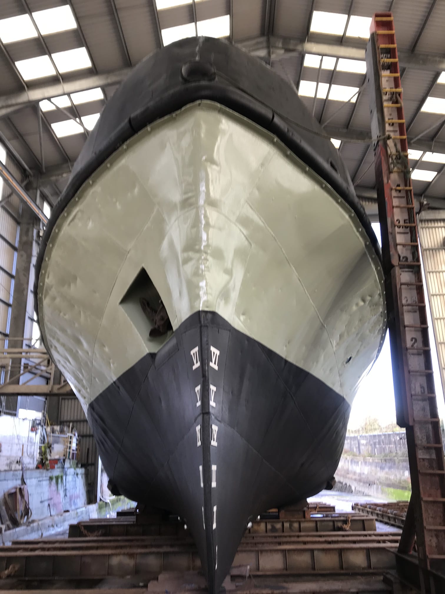 Elkstone - bow facing